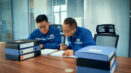 新區(qū)企業(yè)海油發(fā)展安全環(huán)保公司監(jiān)測中心榮獲5A評級與碳標(biāo)簽評價(jià)授權(quán)，引領(lǐng)工業(yè)低碳服務(wù)新標(biāo)桿